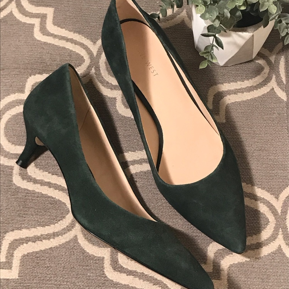 Nine West Green Suede Pumps